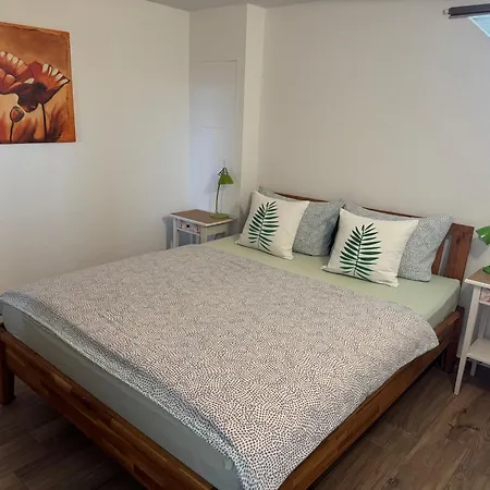 Daire Am Sonnenhang Hilzingen